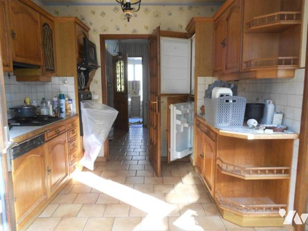 Maison familiale d'environ 180 m² sur sous-sol total