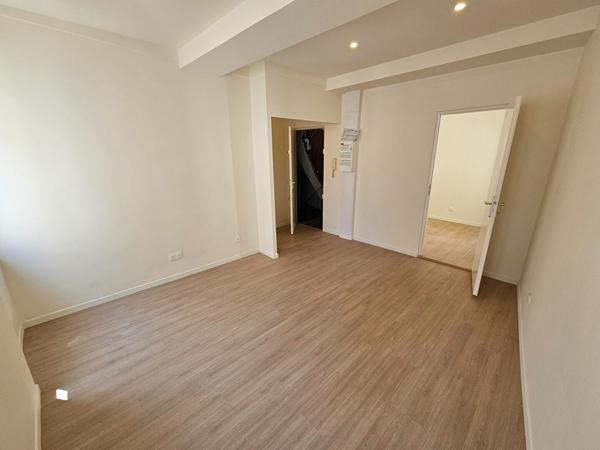 Appartement rénové La Seyne Sur Mer 2 pièce(s) 34.39 m2