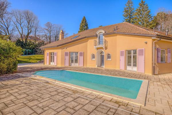 Vente Maison d'architecte Gex 20 Pièces 480 m²