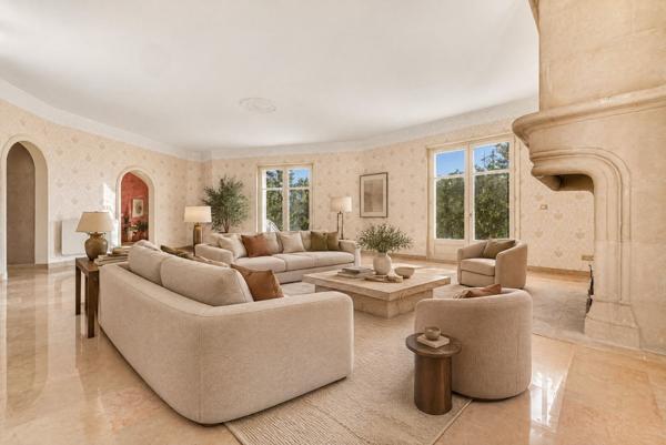 Vente Maison d'architecte Gex 20 Pièces 480 m²
