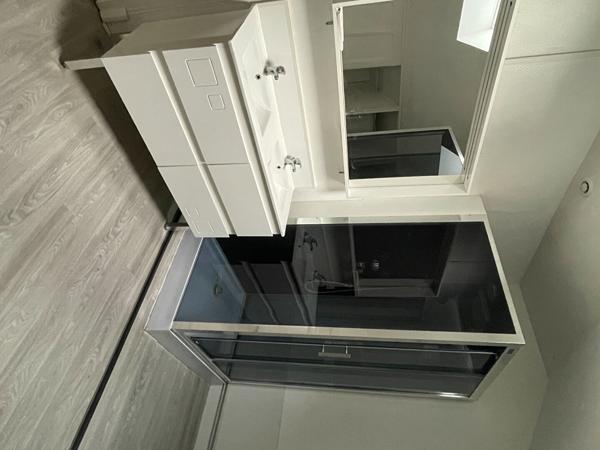 BEL APPARTEMENT SITUE AU COEUR DU CENTRE-VILLE D'ISSOUDUN