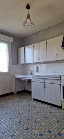 Maison à vendre PLOUMAGOAR (22)