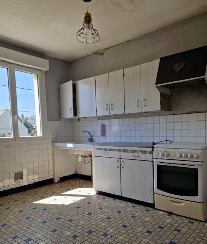 Maison à vendre PLOUMAGOAR (22)