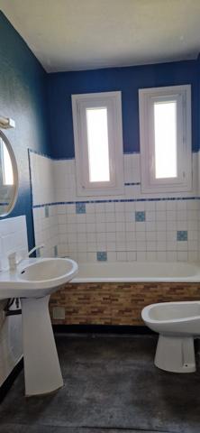 Maison à vendre PLOUMAGOAR (22)