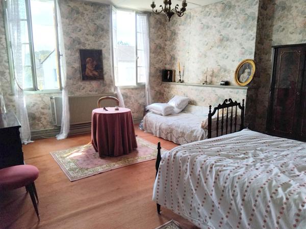 Magnifique maison de ville au Fleix avec terrain constructible