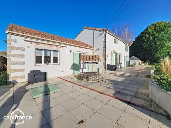 Maison familiale 131 m² – 4 chambres + bureau – vie de plain-pied – jardin 620 m² – La Chapelle-Gaudin (Argentonnay 79150)