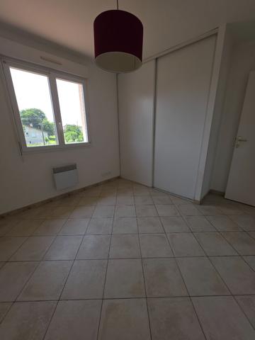Maison mitoyenne T4 avec garage et jardin