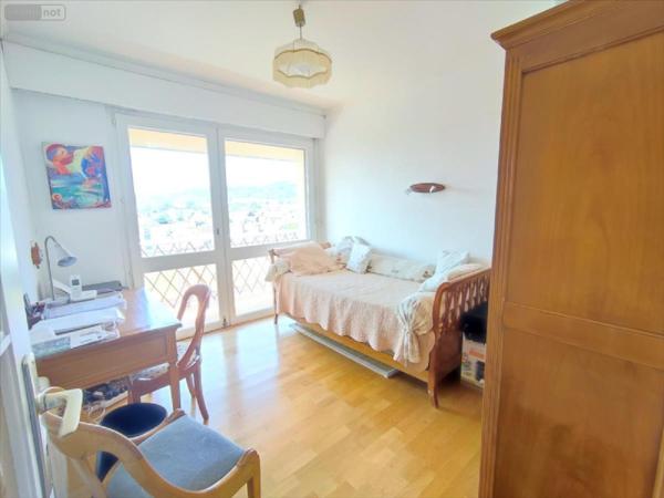 Appartement à vendre à Louviers dans l'Eure (27400), ref : 27082-1024104