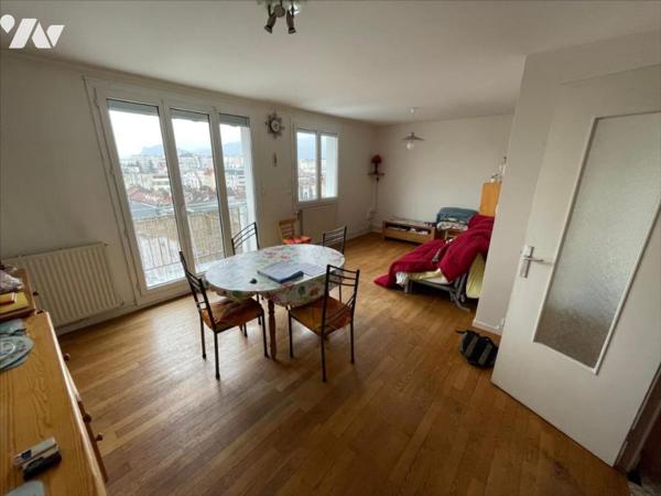 EXCLUSIVITE 3 pièces + cuisine de 68 m²