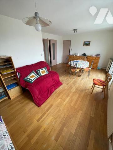 EXCLUSIVITE 3 pièces + cuisine de 68 m²