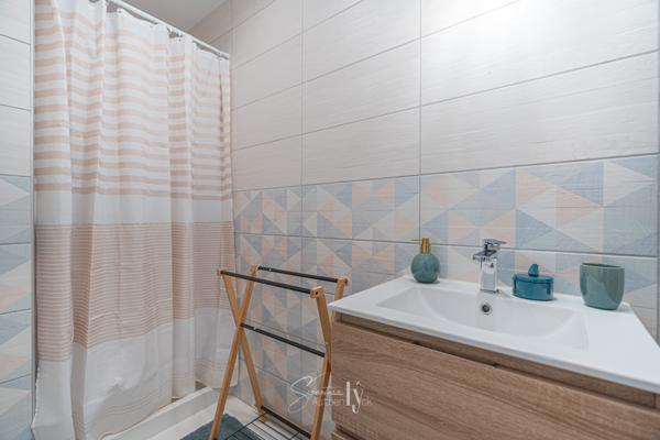 Maison 6 pièces - 160 m² Exclusivité efficity