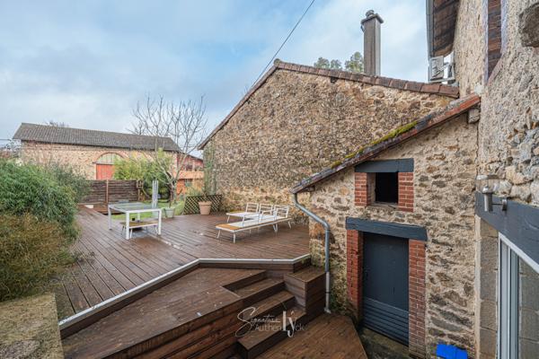 Maison 6 pièces - 160 m² Exclusivité efficity