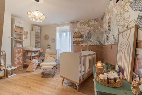 Maison 6 pièces - 160 m² Exclusivité efficity