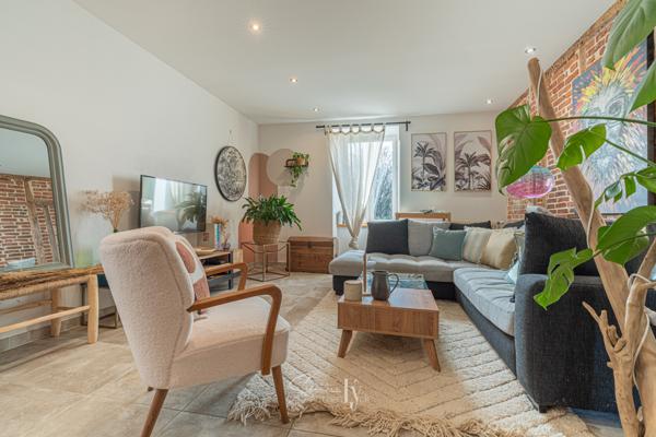 Maison 6 pièces - 160 m² Exclusivité efficity