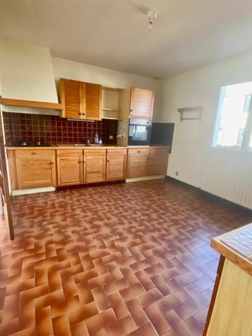 Maison à louer    5 pièces • 97 m2 Aire-sur-l'Adour