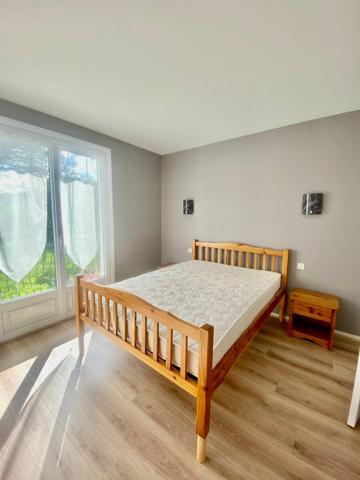 Maison à louer    5 pièces • 97 m2 Aire-sur-l'Adour