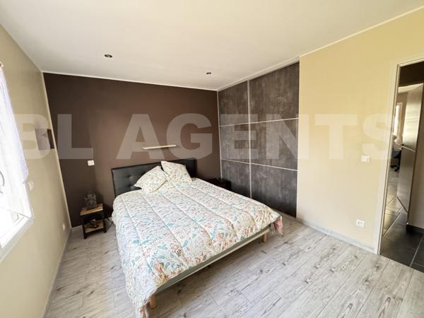 Plain pied Construction 2012 DPE B Terrain 528 m² domotique 