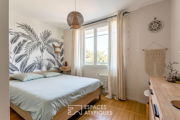 Appartement rénové par architecte avec balcon et vue dégagée