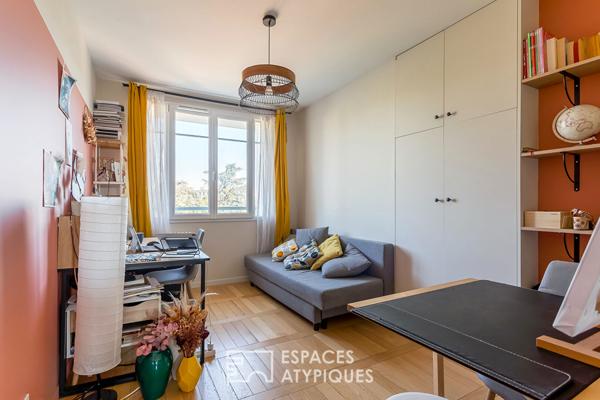 Appartement rénové par architecte avec balcon et vue dégagée