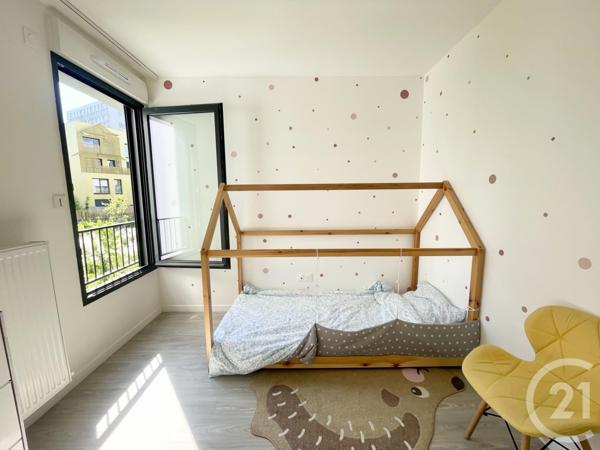 Appartement F4 à vendre  4 pièces - 85,01 m2 STAINS - 93