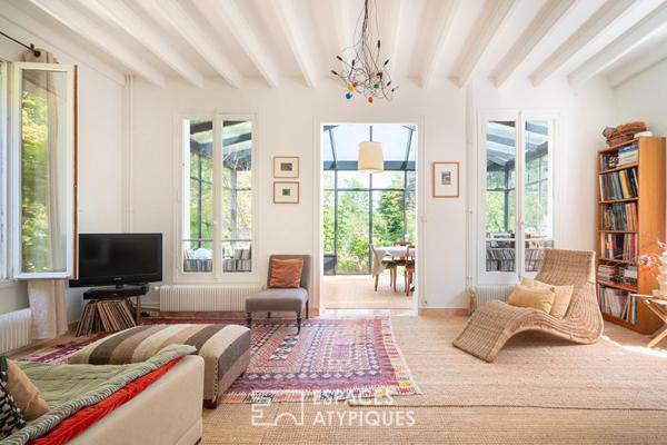 Maison avec véranda et parc arboré sur l’île Fanac