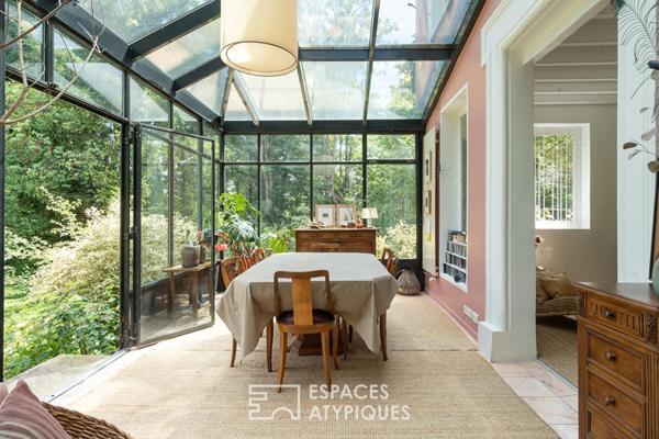 Maison avec véranda et parc arboré sur l’île Fanac
