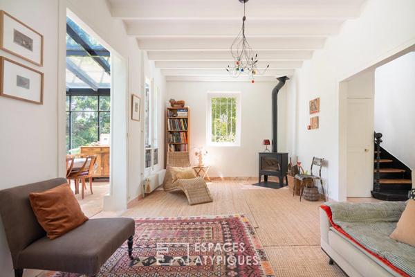Maison avec véranda et parc arboré sur l’île Fanac