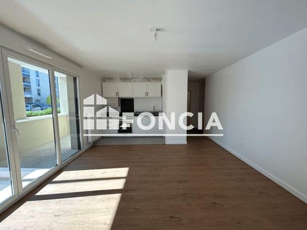 Location Appartement 3 pièces 64.13 m² - 51 RUE DE GEORGES CHARPAK Bezannes 51430