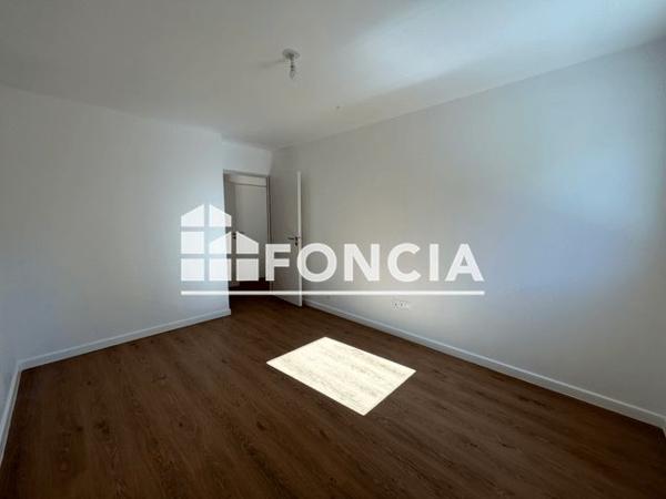 Location Appartement 3 pièces 64.13 m² - 51 RUE DE GEORGES CHARPAK Bezannes 51430