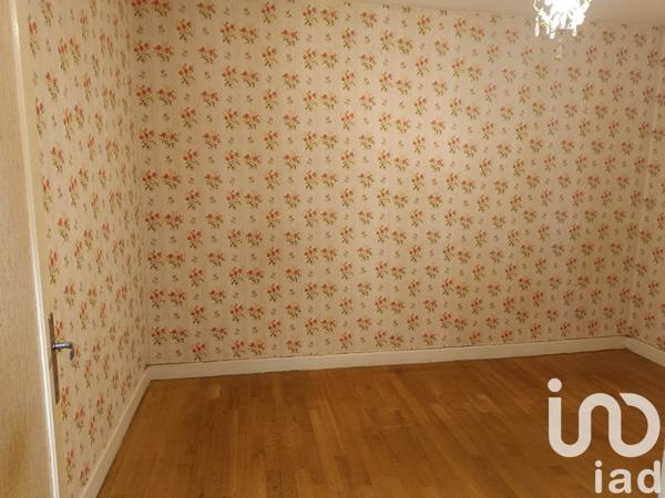 Maison 5 pièces de 127 m² à Marmanhac (15250)