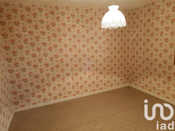 Maison 5 pièces de 127 m² à Marmanhac (15250)