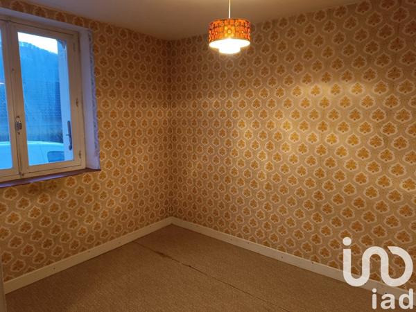 Maison 5 pièces de 127 m² à Marmanhac (15250)