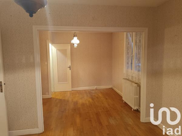 Maison 5 pièces de 127 m² à Marmanhac (15250)