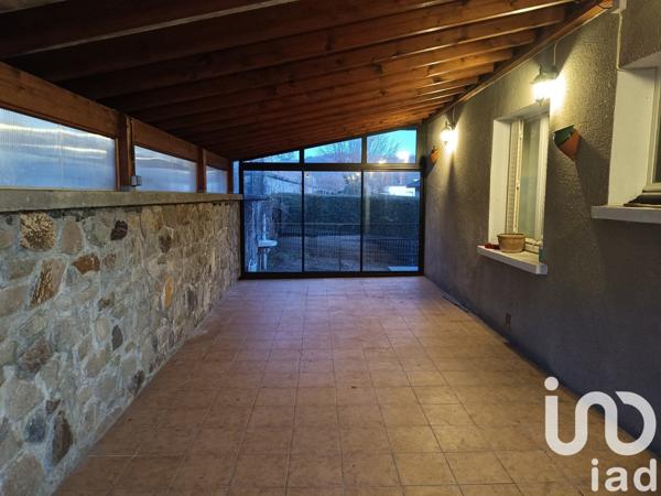 Maison 5 pièces de 127 m² à Marmanhac (15250)