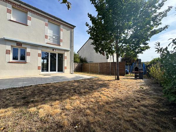 Maison familiale 3 chambres avec jardin et garage à louer à Orléans, secteur Barrière Saint-Marc
