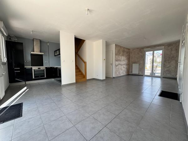 Maison familiale 3 chambres avec jardin et garage à louer à Orléans, secteur Barrière Saint-Marc