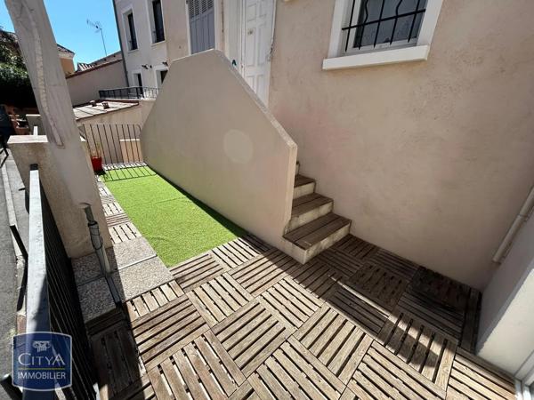 Appartement à louer 3 pièces 59.7m² Sanary-sur-Mer (83110)
