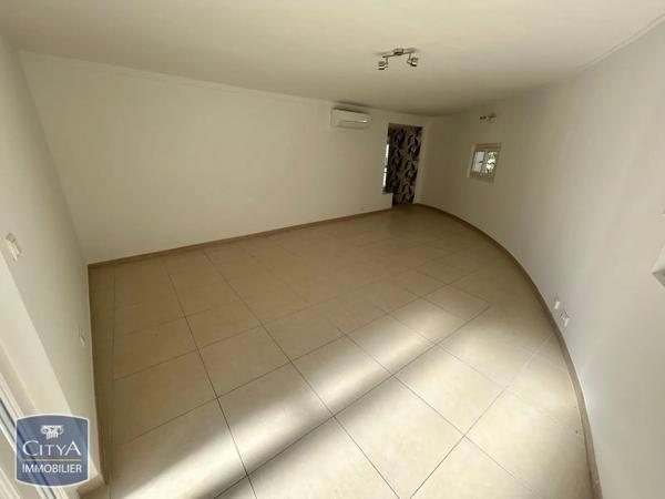 Appartement à louer 3 pièces 59.7m² Sanary-sur-Mer (83110)