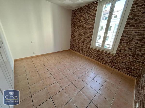 Appartement à louer 3 pièces 59.7m² Sanary-sur-Mer (83110)