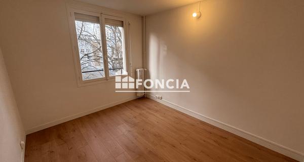 Location Appartement 4 pièces 79.71 m² - Bourg-la-reine 92340