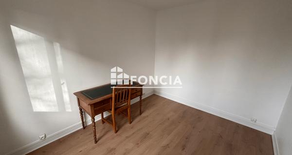 Location Appartement 4 pièces 79.71 m² - Bourg-la-reine 92340