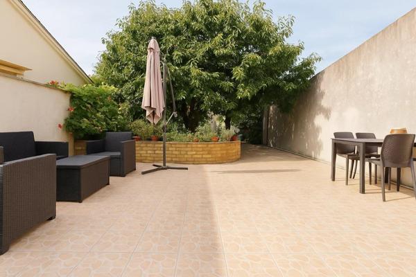 Vente Maison 5 pièces 111 m2 à Fontenay-Trésigny