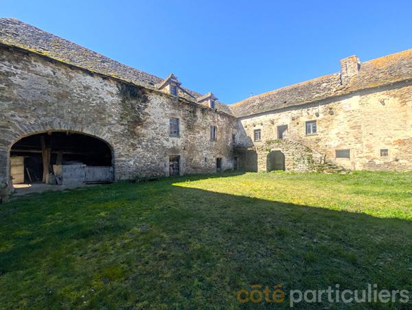 Vente Maison220 m² - 7 Pièces - COLOMBIES (12240)