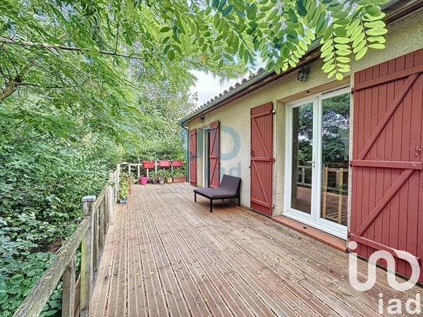 Maison traditionnelle 5 pièces de 107 m² à Nailloux (31560)