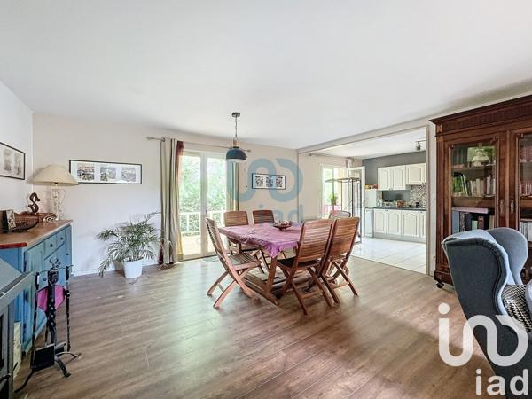 Maison traditionnelle 5 pièces de 107 m² à Nailloux (31560)