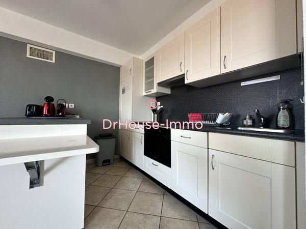 Appartement à louer 4 pièces de 92 m²