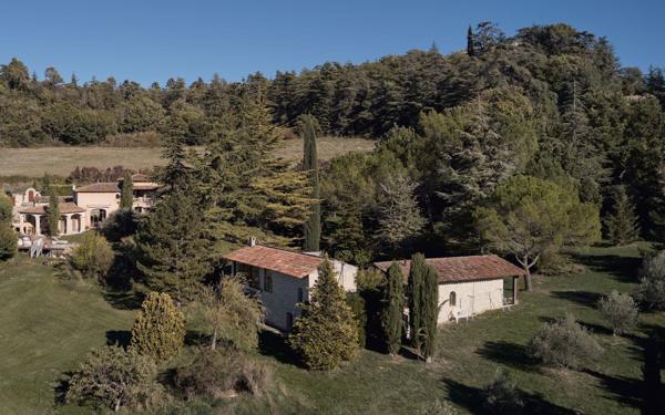 Maison à vendre    6 pièces •  Saint-Michel-l'Observatoire