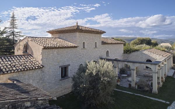 Maison à vendre    6 pièces •  Saint-Michel-l'Observatoire