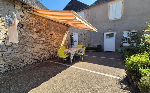 Maison à vendre    5 pièces •  Condat-sur-Vézère