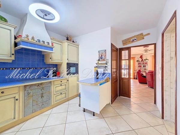 Maison à vendre 4 pièces AIGUES MORTES (30)